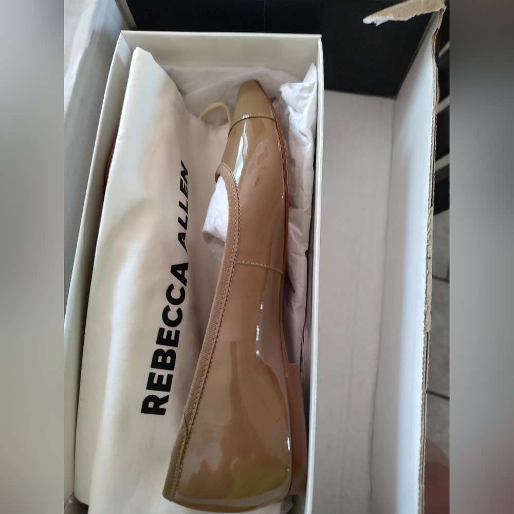 Rebecca Allen "The Skim" Women's Tan Caramel Nude 1 Patent Leather Flats Size 7 - Picture 7 of 9